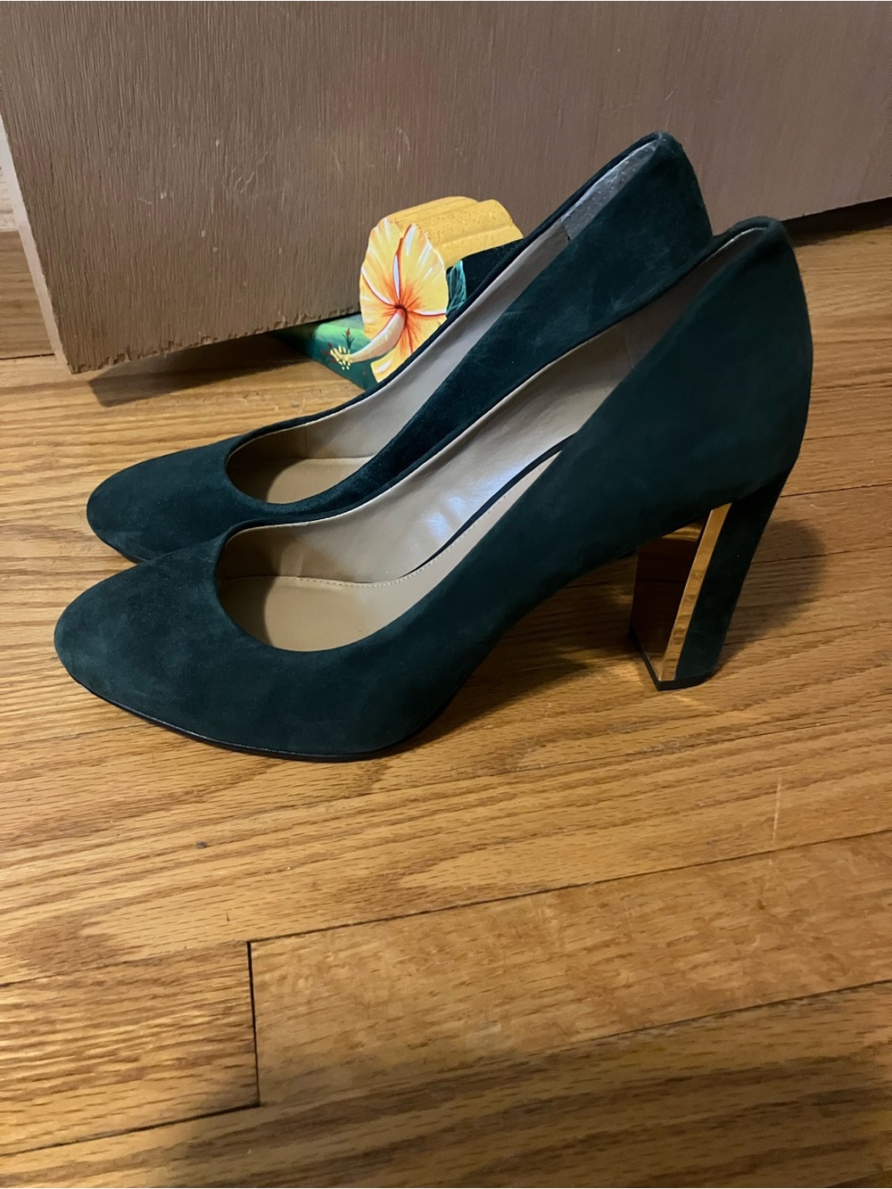 Banana Republic Dark Green Suede Block Heel Pumps